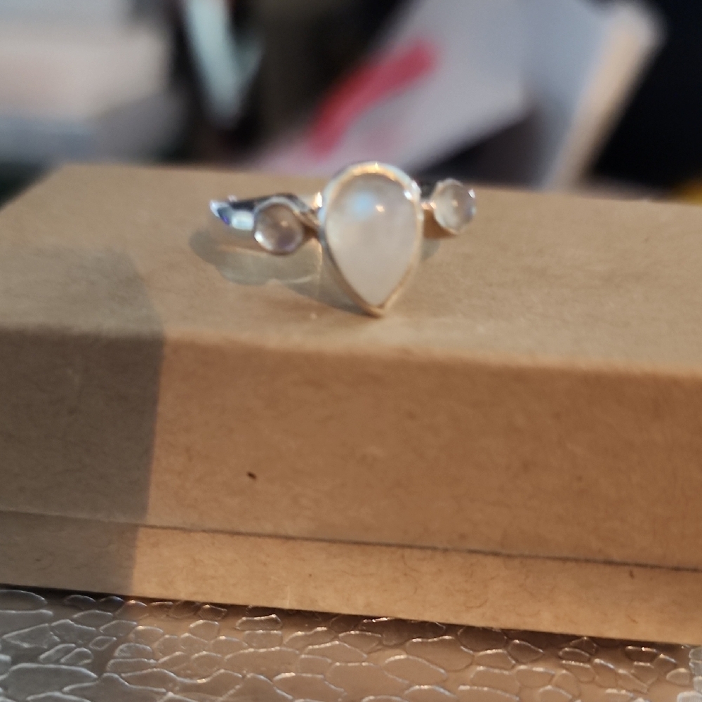 Elegant Silver Moonstone Ring